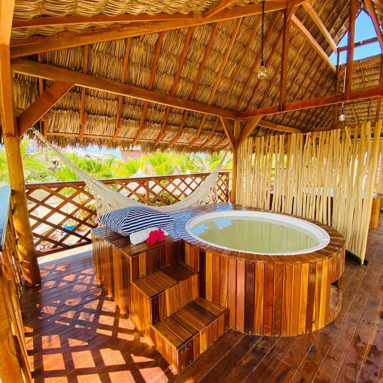 Leao Beach Pousada Луис-Коррея Экстерьер фото