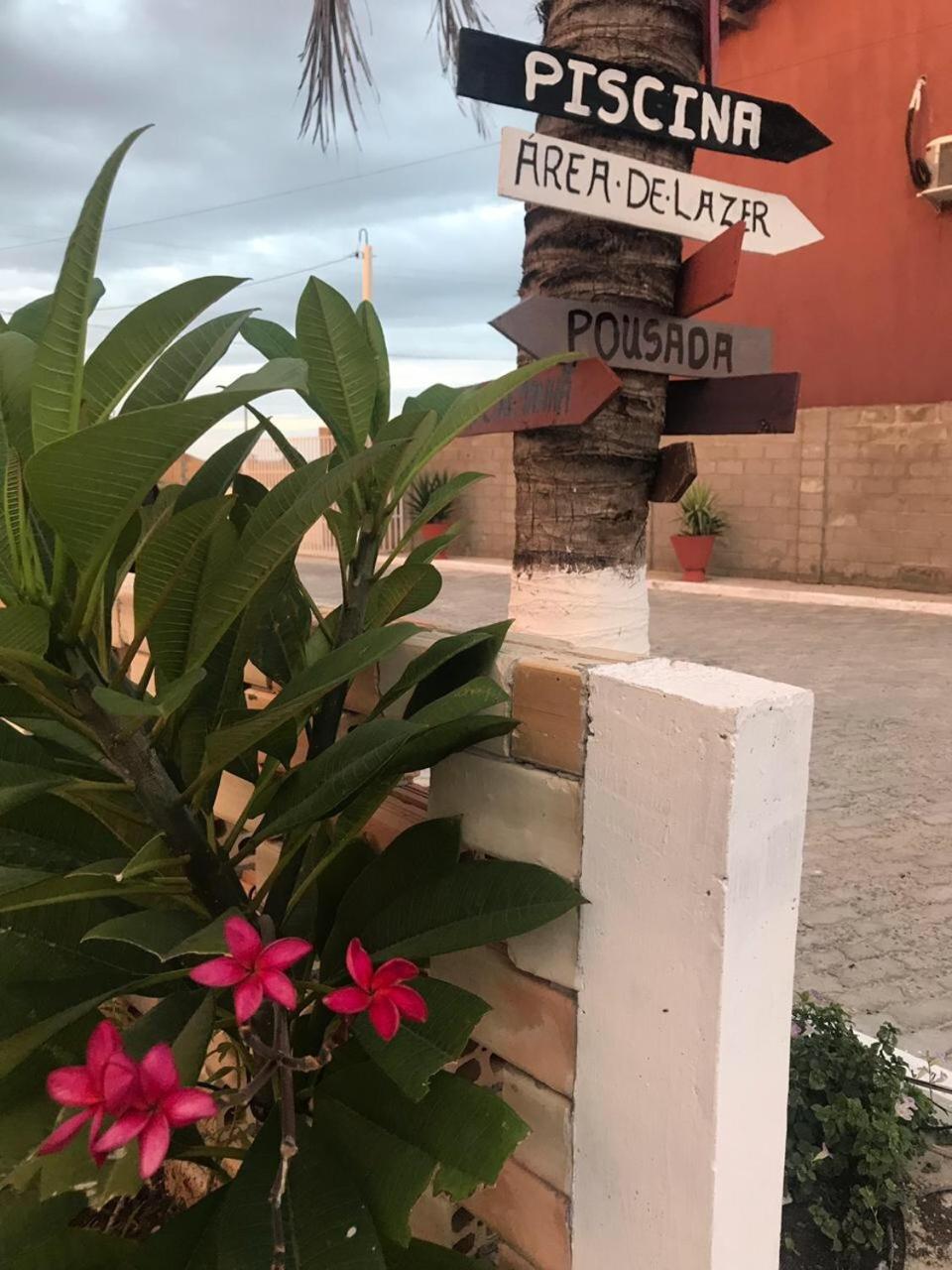 Leao Beach Pousada Луис-Коррея Экстерьер фото